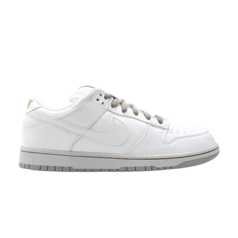 Medicom Toy x Nike Dunk Low Premium SB - Medicom 4