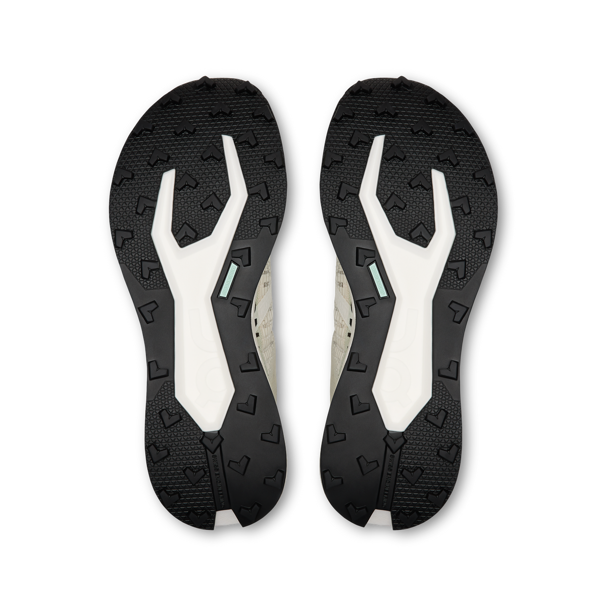 On Cloudultra Pro Ivory & Iceberg Women - 3