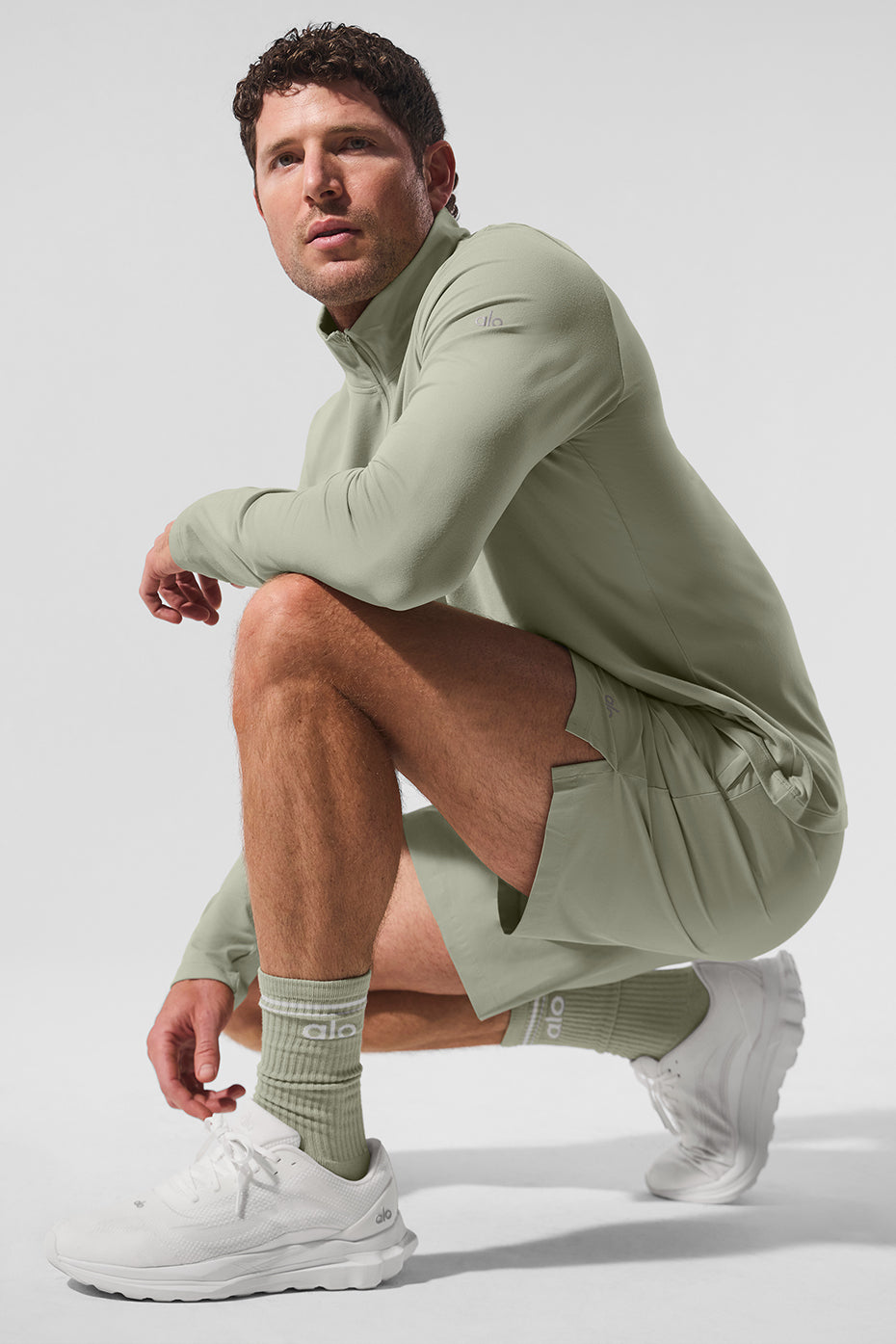 ALO Yoga Unisex Throwback Sock - Limestone/White - 2