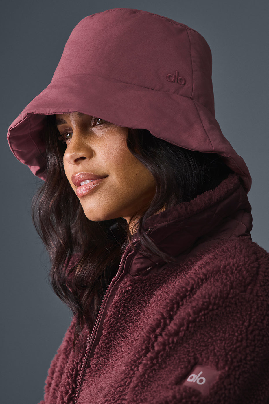 ALO Yoga Good Shade Puffer Bucket Hat - Burgundy Truffle