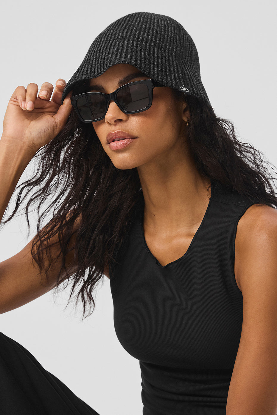 ALO Yoga Denim Knit Cloche - Black/Anthracite