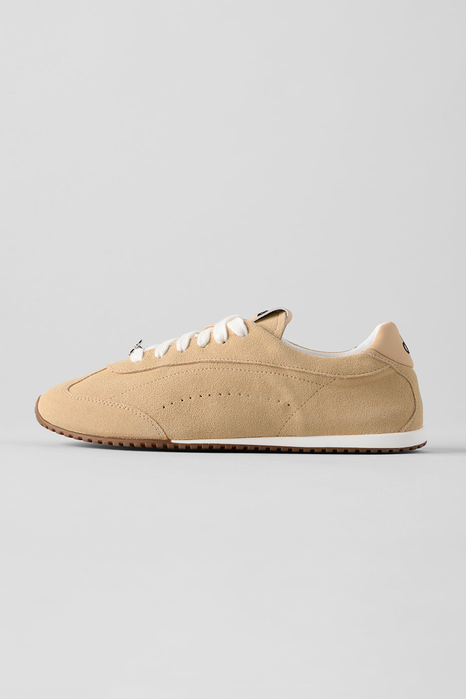 ALO Yoga Sunset Sneaker + Jisoo - Caramel Cream - 2