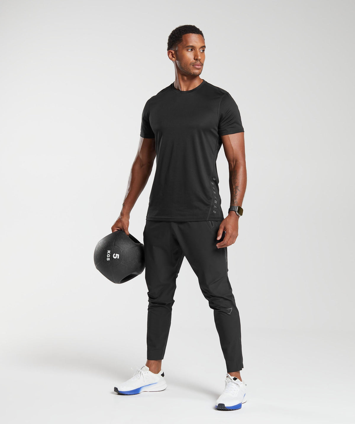 Gymshark Hybrid Woven Joggers - Black - 4