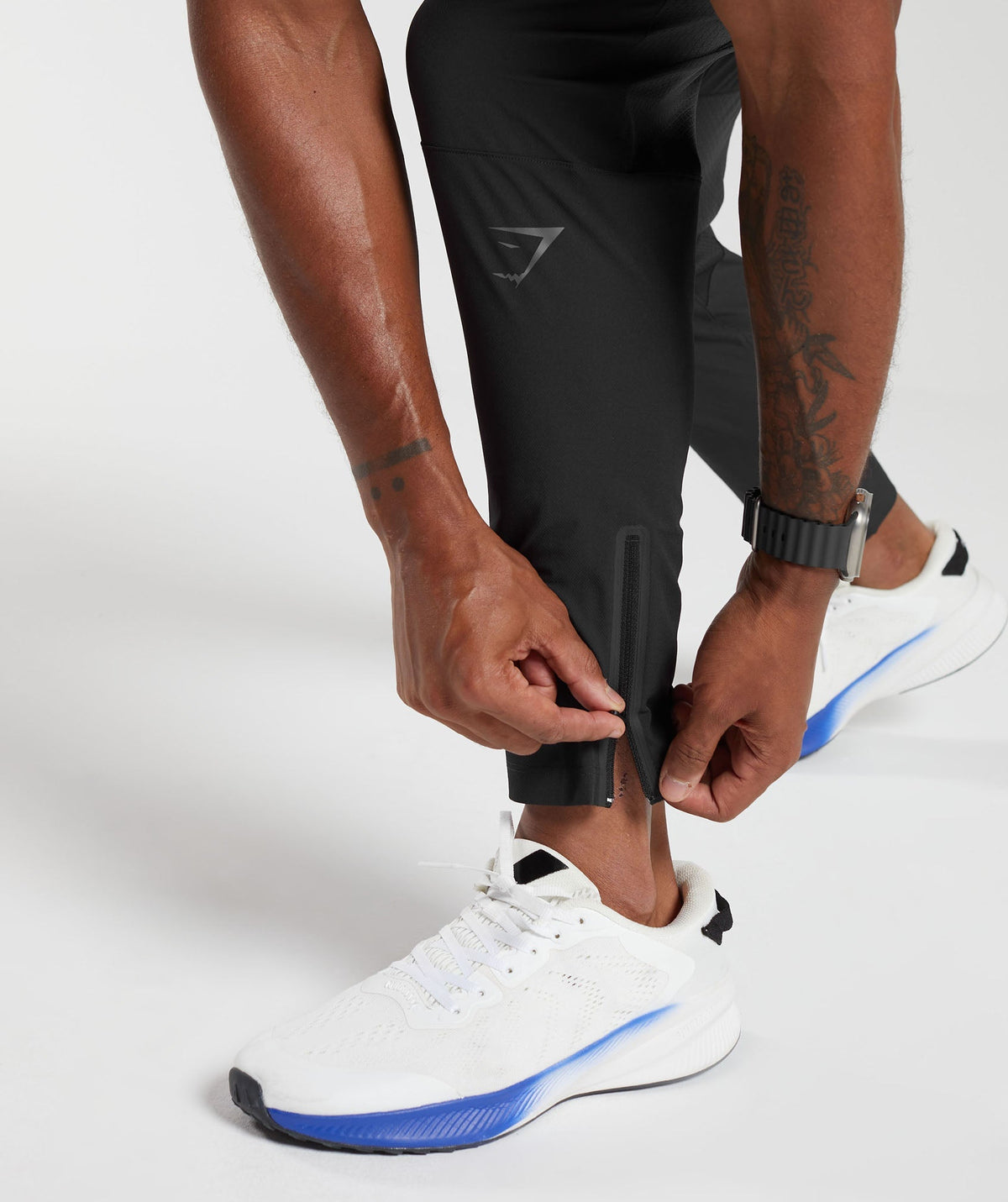Gymshark Hybrid Woven Joggers - Black - 5