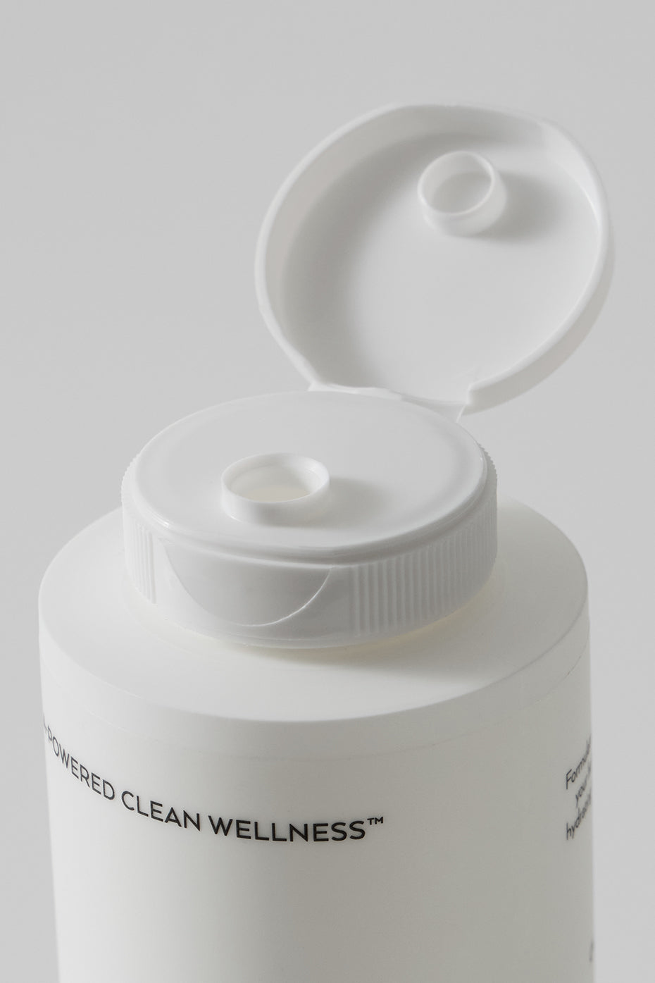 ALO Yoga Shine Shampoo - No Color - 3