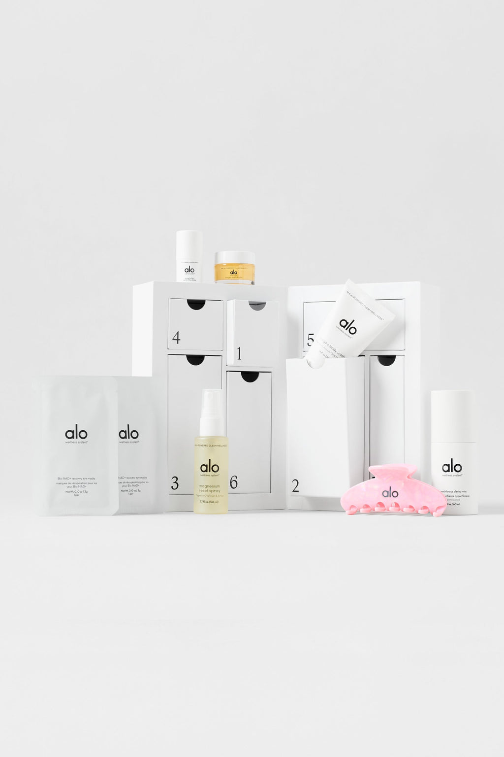 ALO Yoga 7 Days of Wellness Advent Calendar - No Color