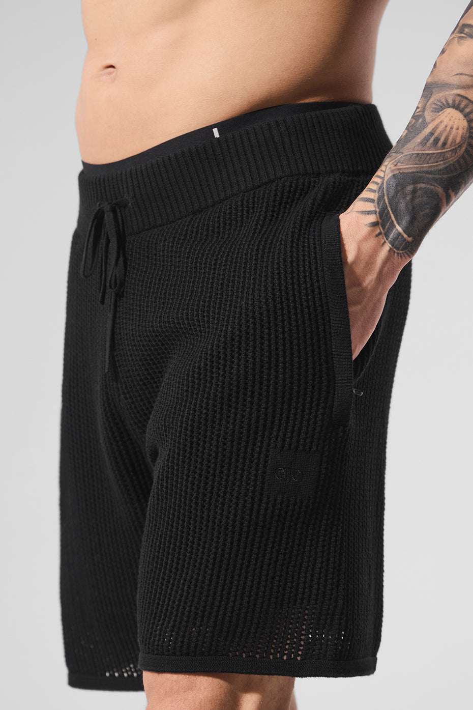 ALO Yoga Open-Knit Short - Black - 2