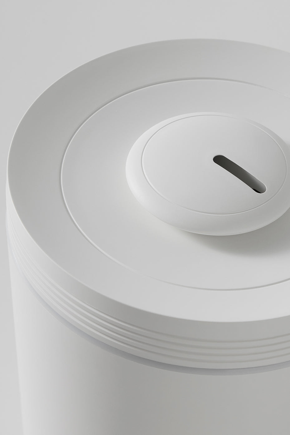 ALO Yoga Aura Diffuser - White - 2