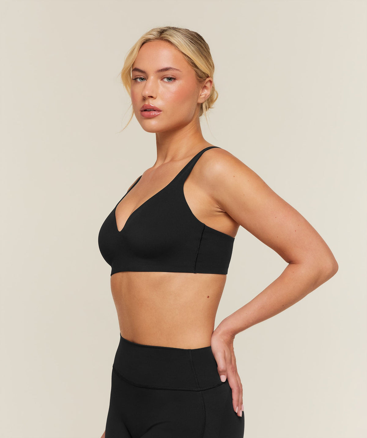 Gymshark Shape Light Support Push Up Bra - Black - 3