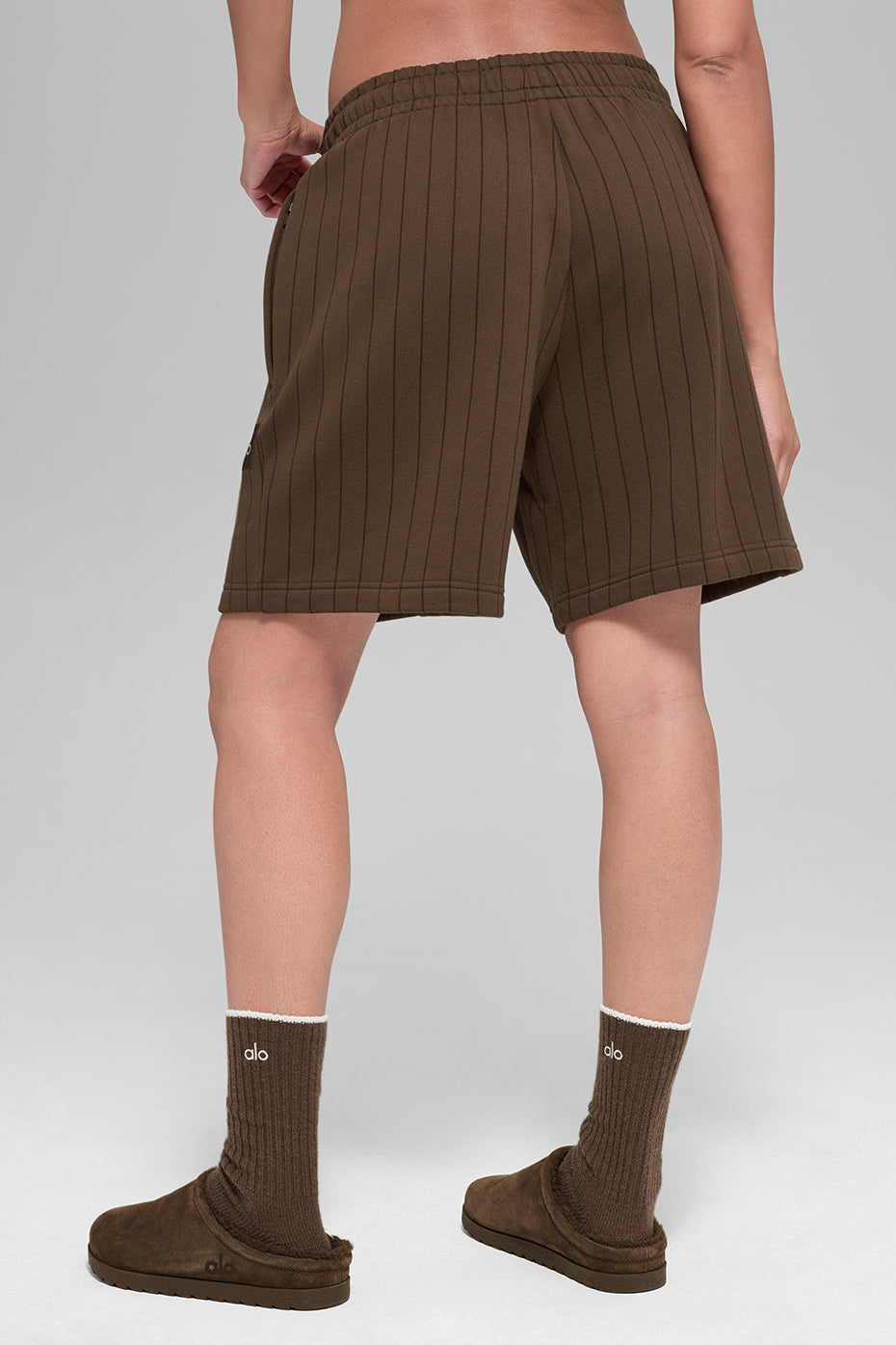 ALO Yoga 7" Pinstripe Short - Espresso Pinstripe - 3