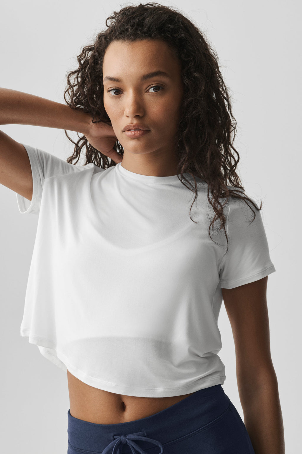 ALO Yoga Cropped All Day Short Sleeve - White - 3