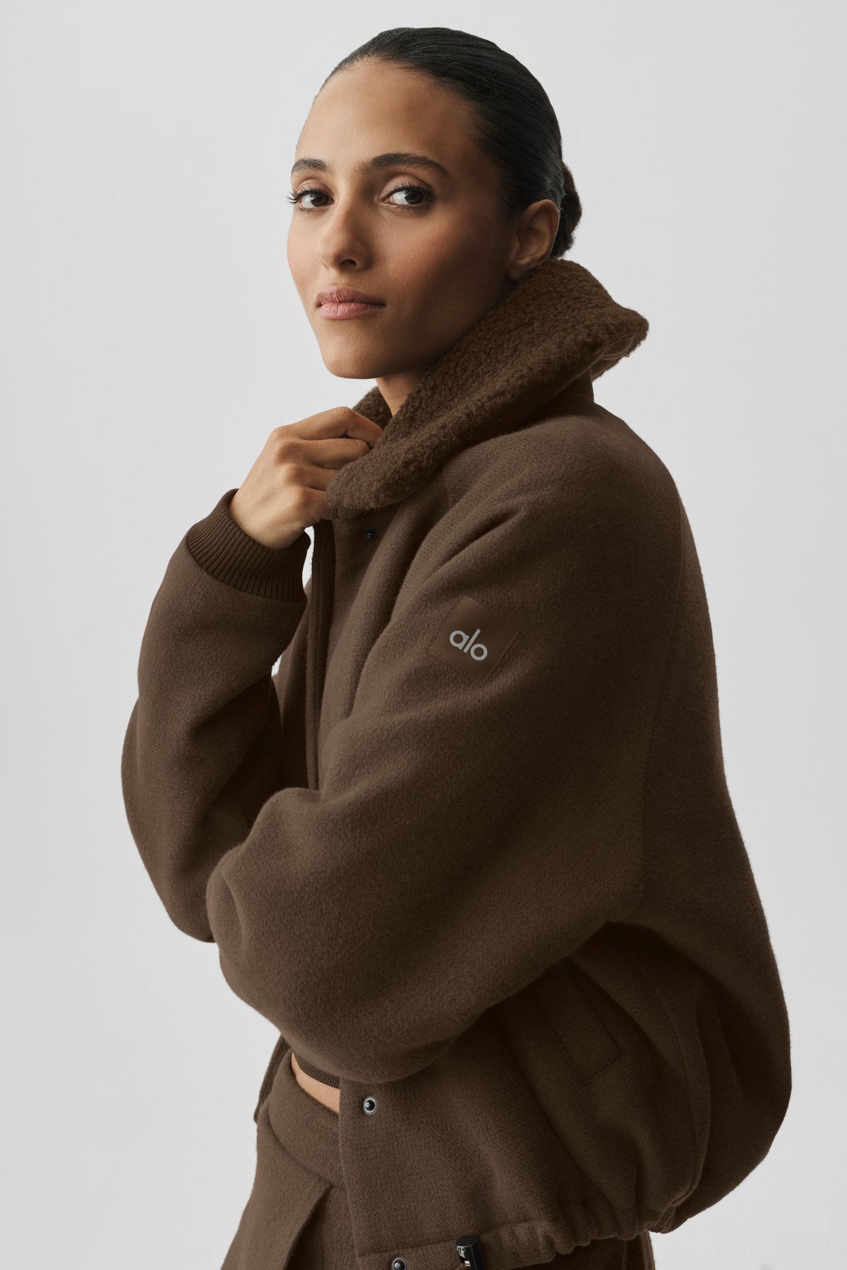 ALO Yoga Alpine Meadow Jacket - Espresso - 4