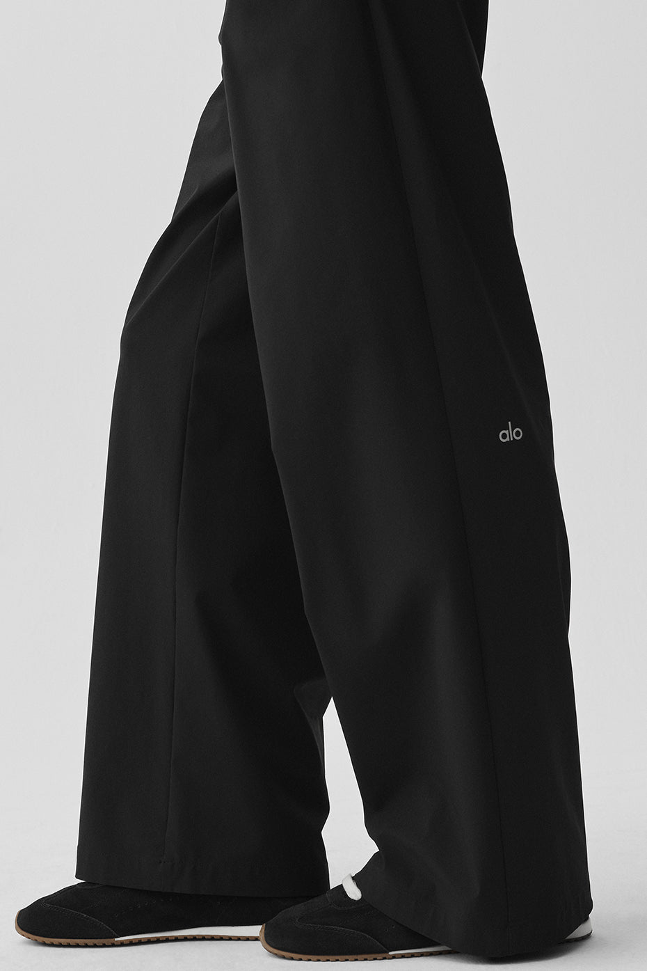 ALO Yoga High-Waist Pursuit Trouser (Regular) - Black - 4