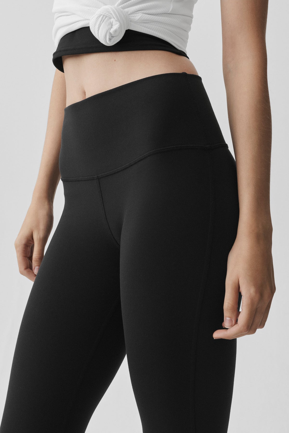 ALO Yoga Airbrush High-Waist Flare Legging (Long) - Black - 3