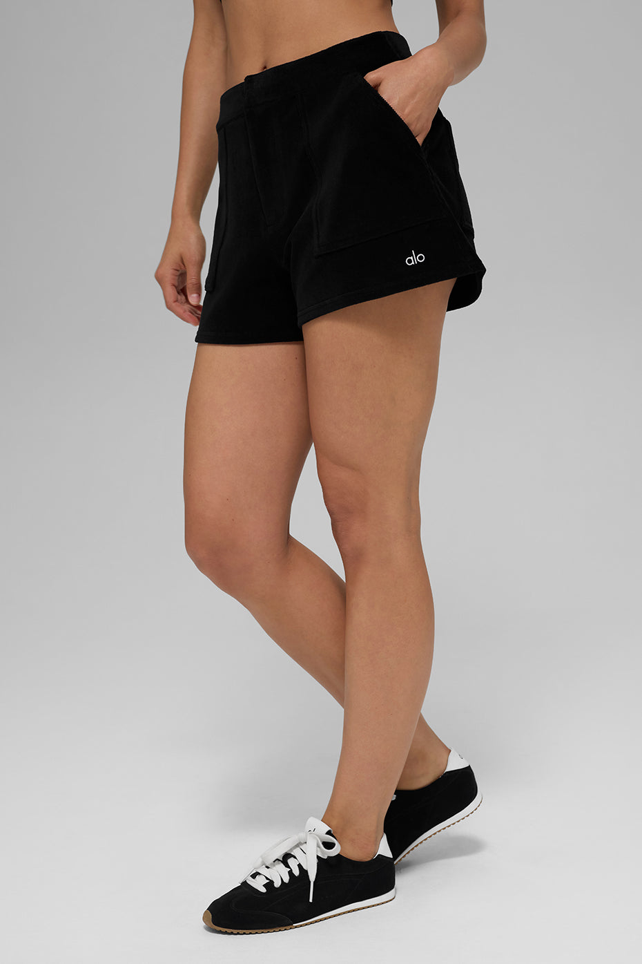ALO Yoga Micro Corduroy On Duty Short - Black
