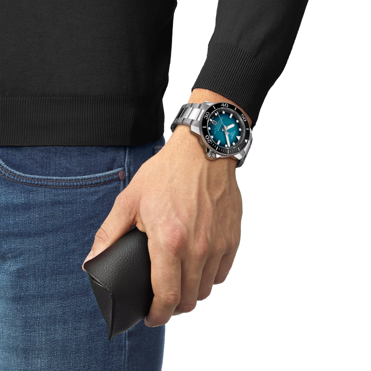 Simulation of the watch Tissot Seastar 2000 46mm on a wrist