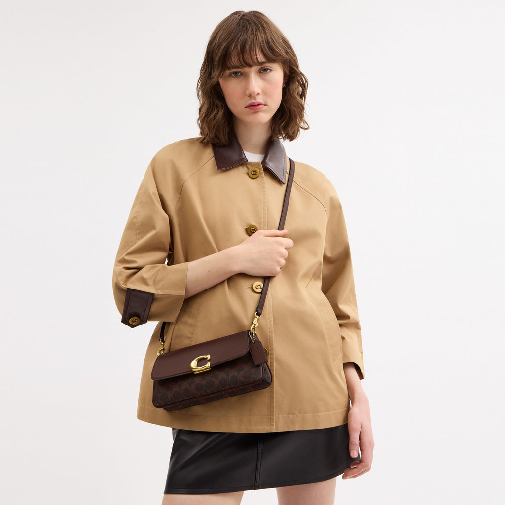 Coach Jet Shoulder Bag In Signature Canvas - Brass/Maple (Women's)