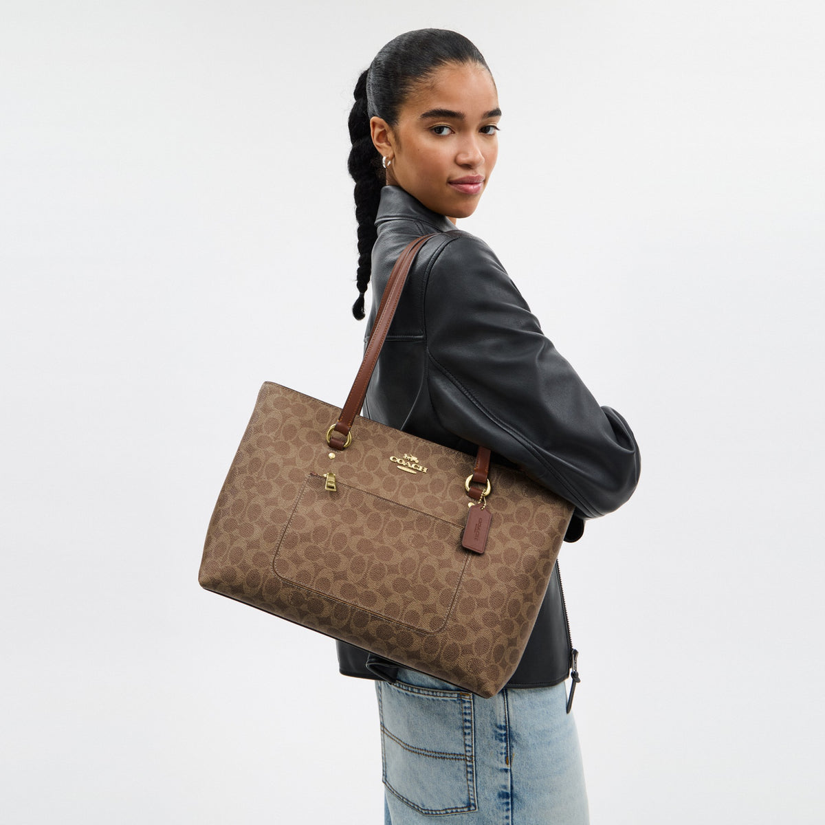 Coach Station Tote Bag In Signature Canvas - Gold/Tan/Brown (Women's)