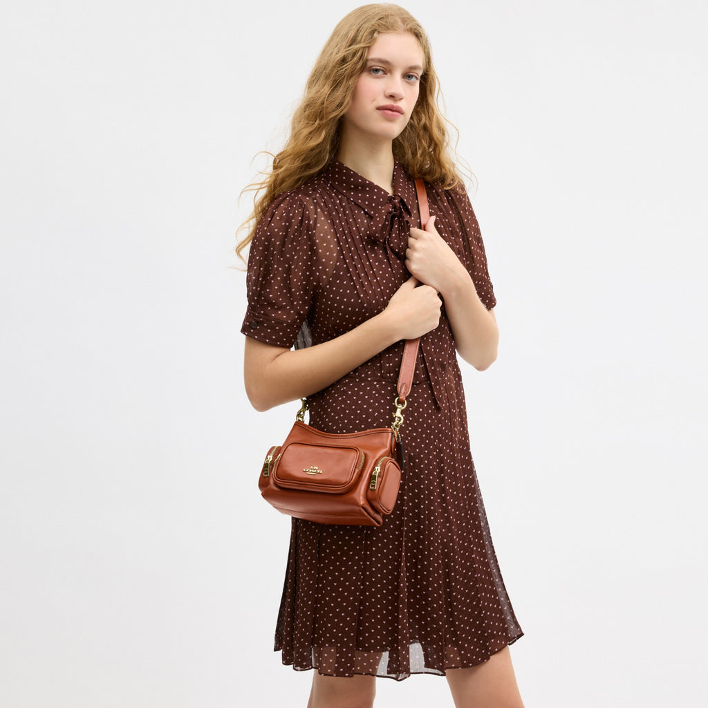 Coach Laurel Shoulder Bag 22 With Pockets - Gold/Cinnamon (Women's)