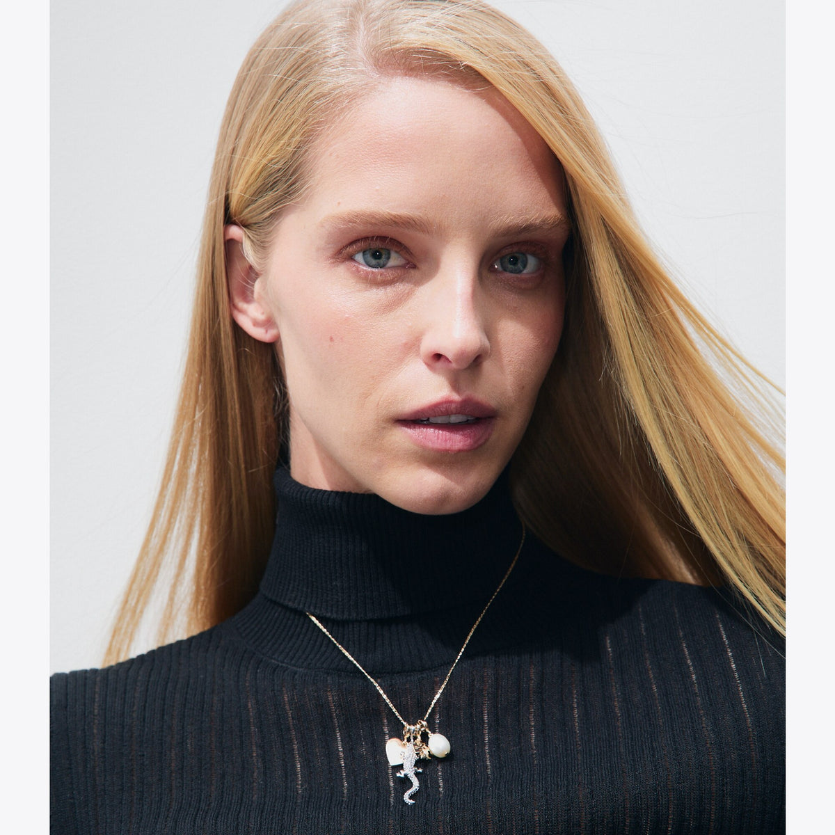 Tory Burch Curiosity Chain Necklace - Tory Gold / Cream - 5
