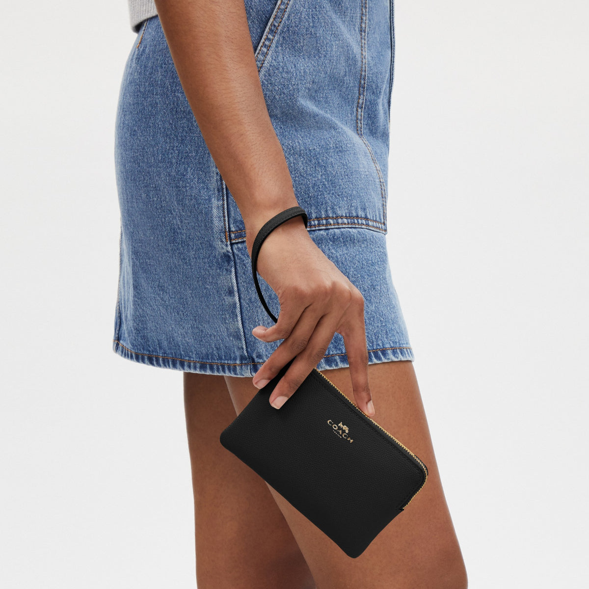 Coach Corner Zip Wristlet - Gold/Black (Women's)