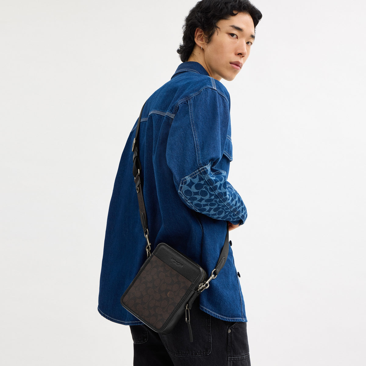 Coach Sullivan Crossbody In Signature Canvas - Gunmetal/Walnut/Black (4)
