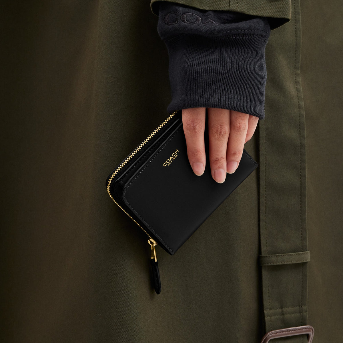 Coach New York Billfold Wallet - Brass/Black (Women's)
