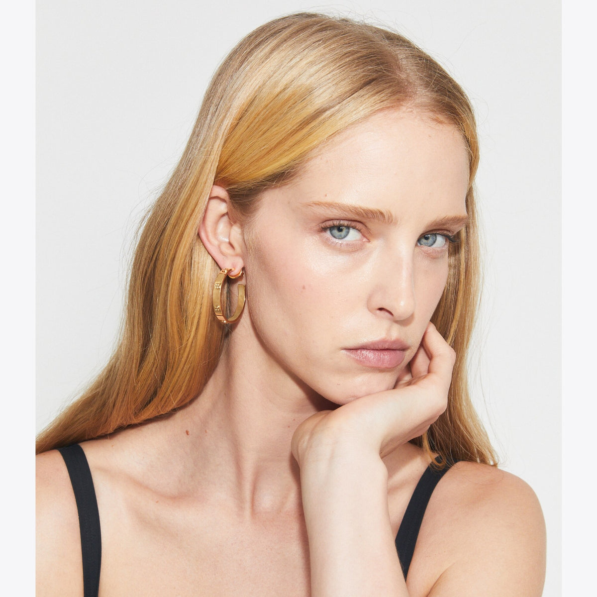 Tory Burch Icon Hoop Earrings - Tory Gold - 2