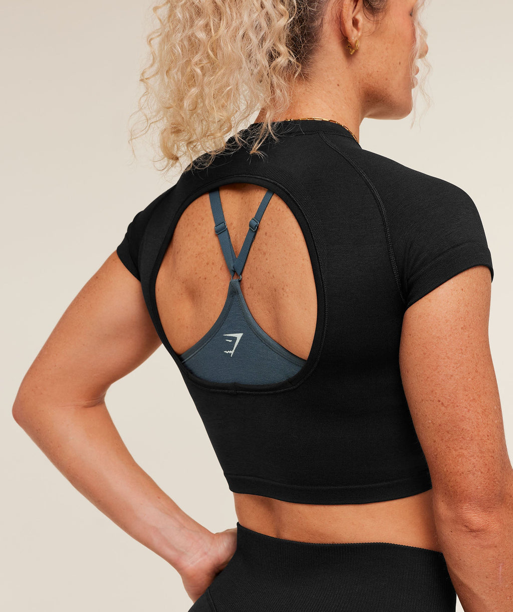 Gymshark Relay Seamless Short Sleeve Crop Top - Black - 7