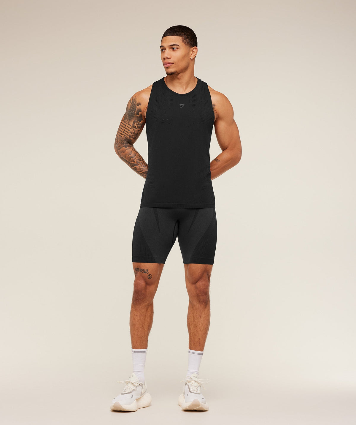 Gymshark Seamless Running Half Tight - Black/Onyx Grey - 8