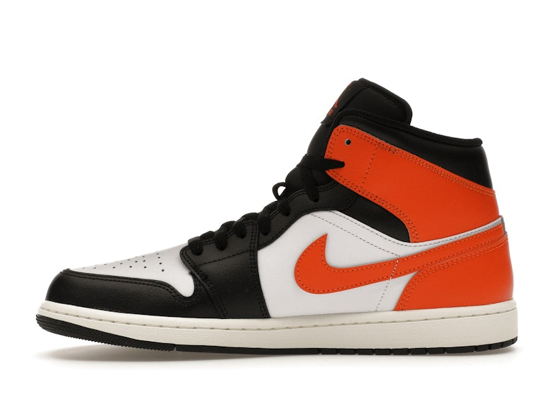 Nike Jordan 1 Mid - Black Toe Starfish