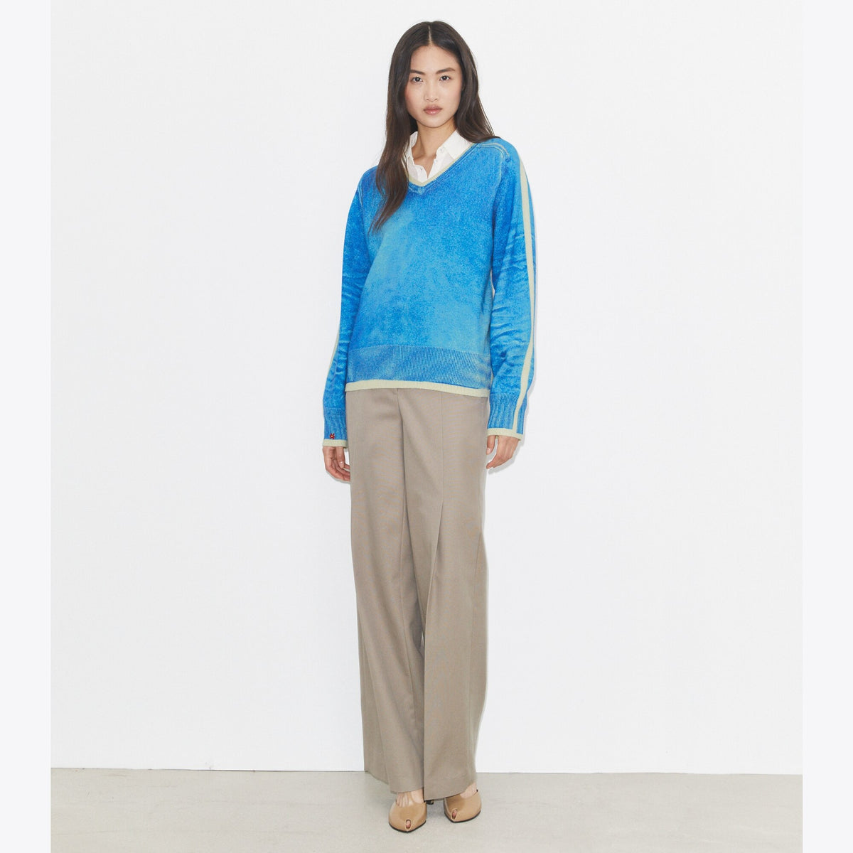 Tory Burch Merino Wool Sweater - Antique Travertine/ V-Neck Print - 3