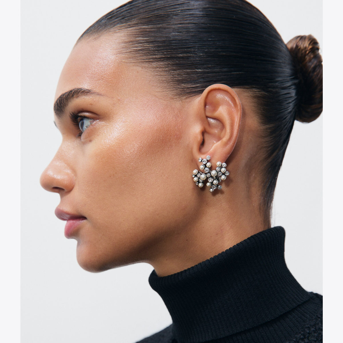 Tory Burch Moondance Pearl And Crystal Logo Earrings - Antique Tory Silver / Cream / Crystal - 3