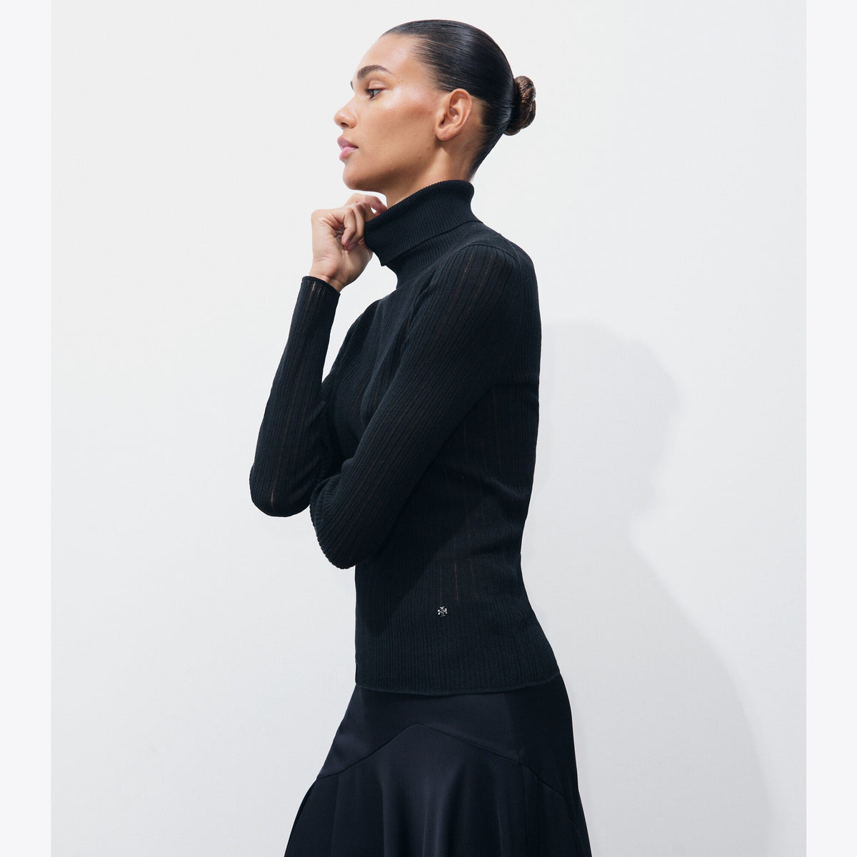 Tory Burch Ribbed Cotton Linen Turtleneck - Black - 2