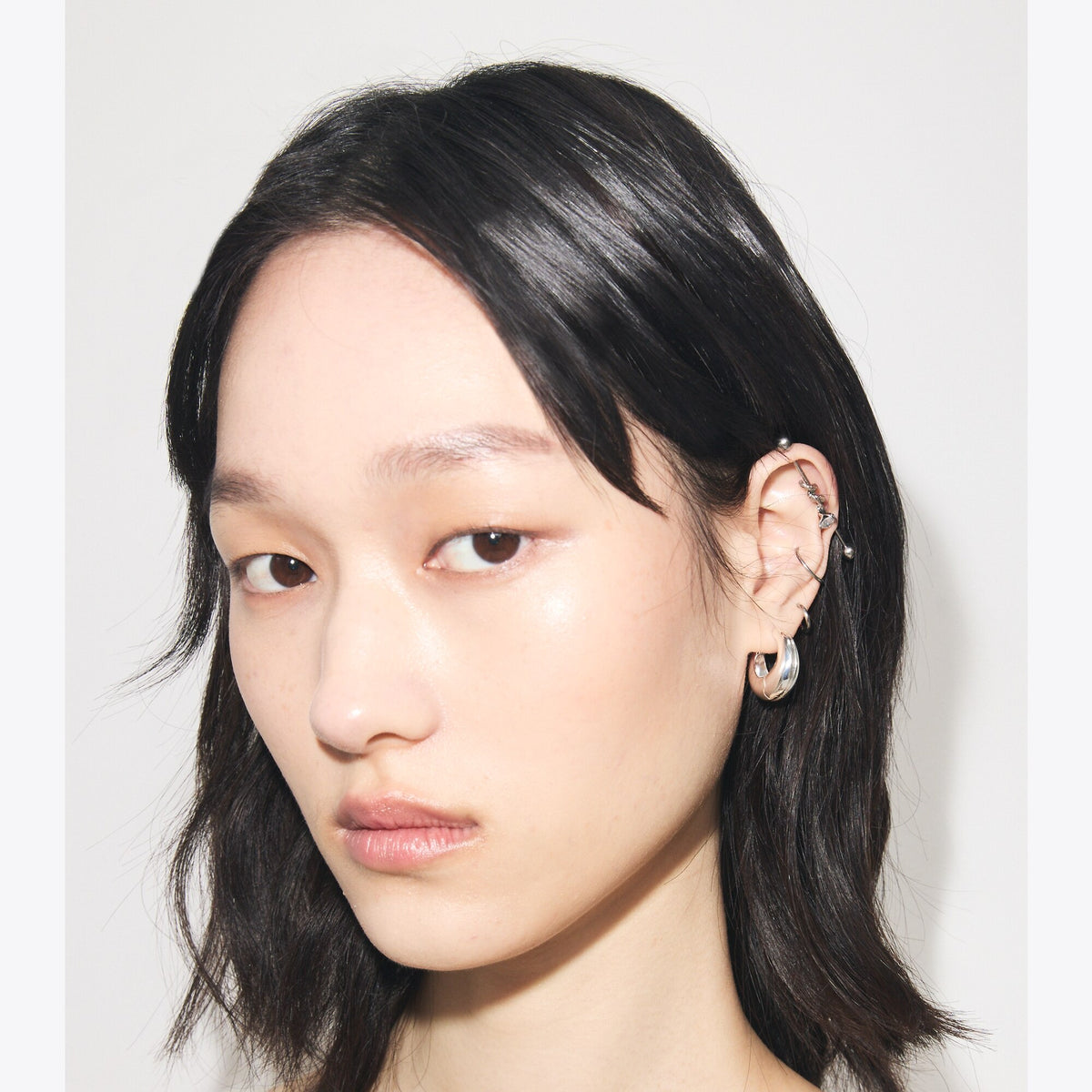 Tory Burch Small Pierced Hoop Earrings - Light Silver - 3