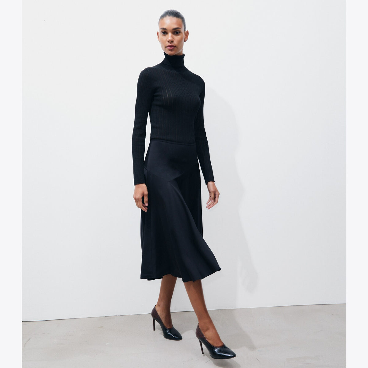 Tory Burch Viscose Skirt - Black - 6