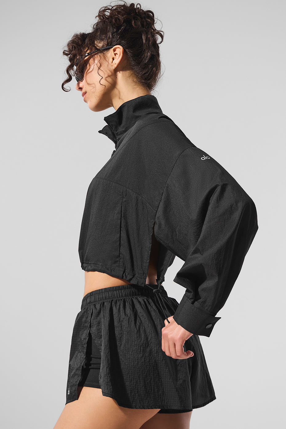 ALO Yoga Cropped 1/4 Zip Aerial Pullover - Black - 4